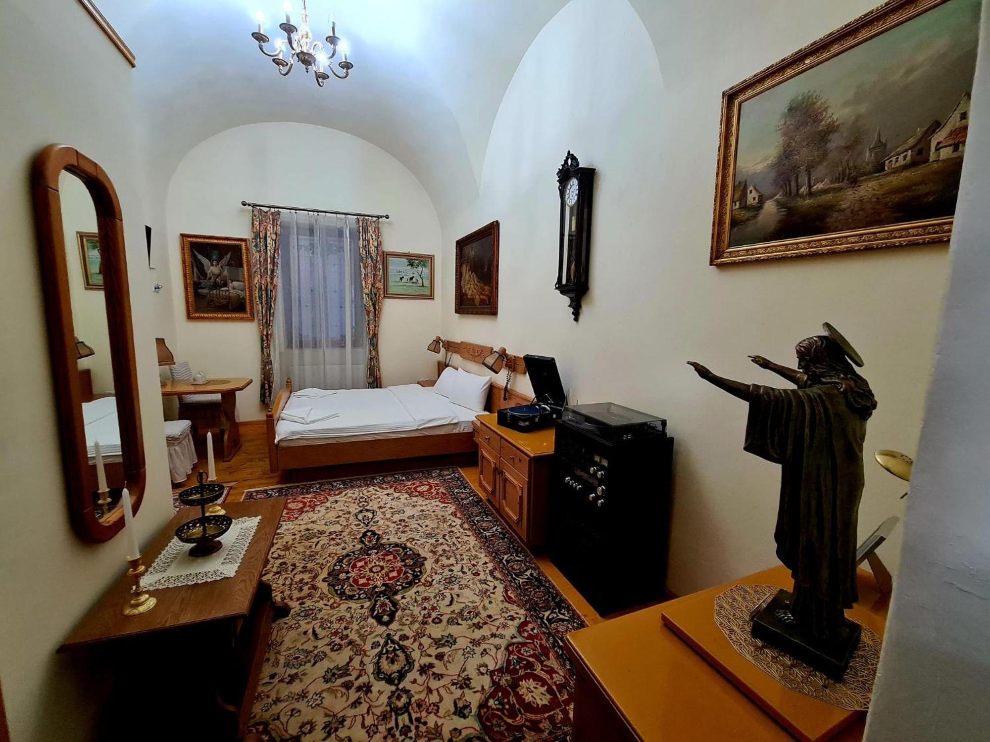 Armenopolis - Adults Only Gherla